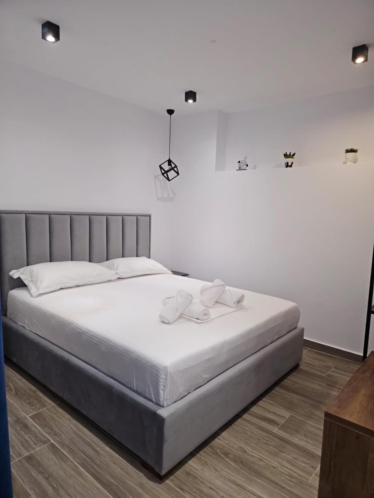 Ardit Seaside Rooms Sarande Exterior photo